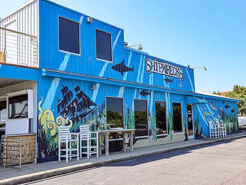 Shipwrecks Restaurant for march madness restaurant blog