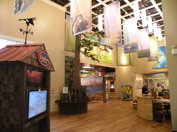 The Alligator River Wildlife Refuge is a free learning center in Manteo on the Outer Banks.
