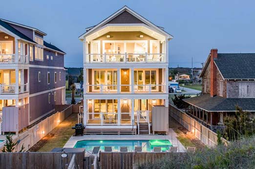 vacation deal on luxury oceanfront rental home in Nags Head NC