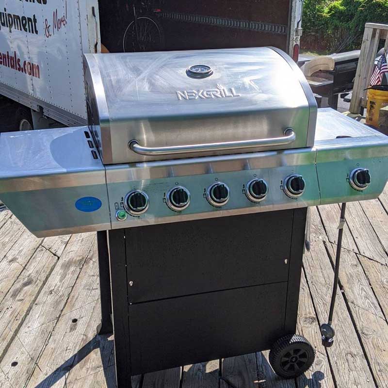 Your rental home missing a grill? Rent one for easy OBX summer barbecues! 