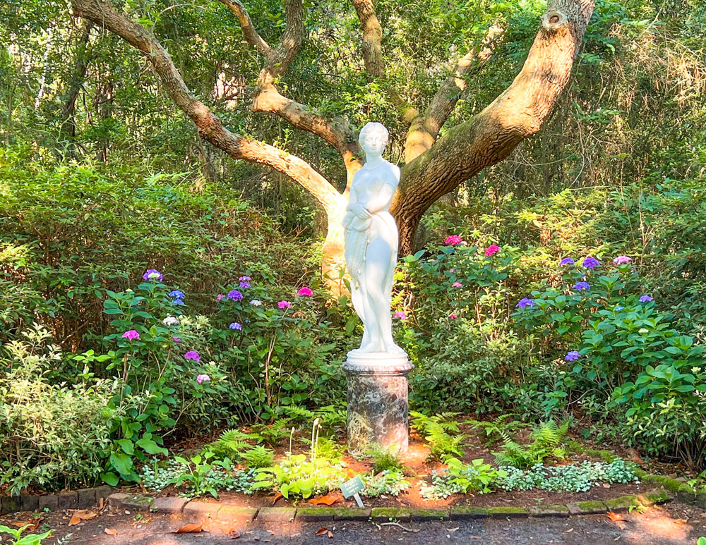 The Elizabethan Gardens is a stunning OBX attraction, especially during the month of May. 