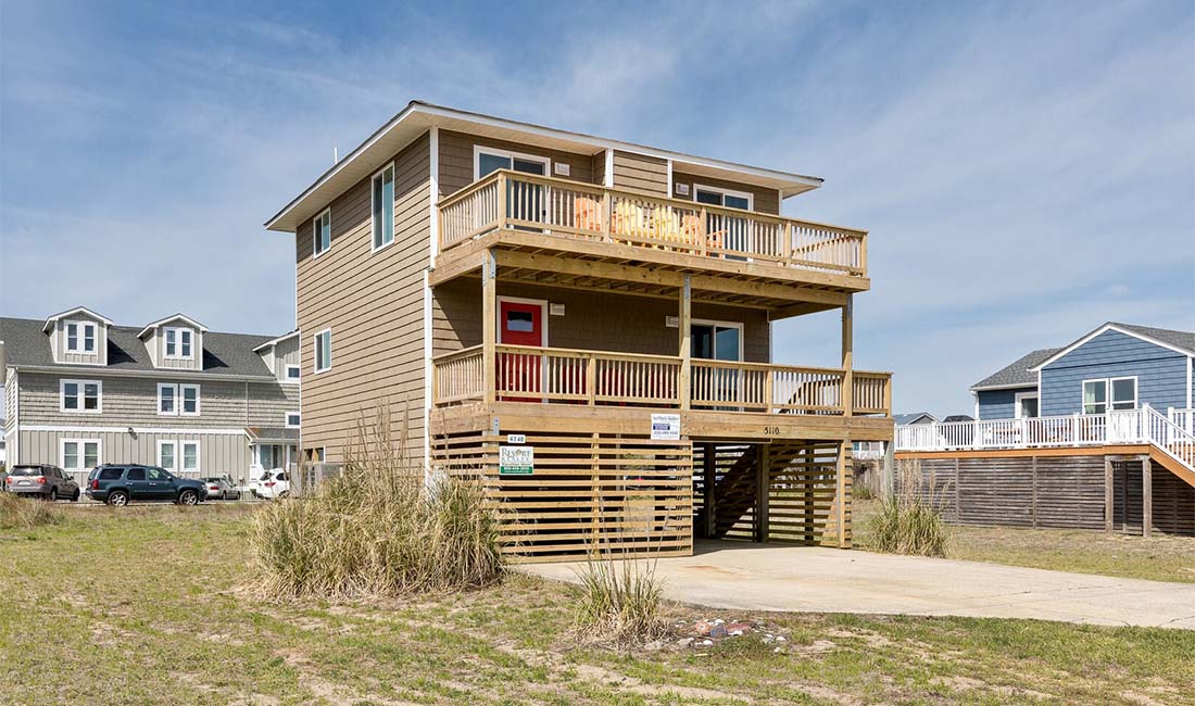 August's Summer Place 4740 Kitty Hawk Vacation Home