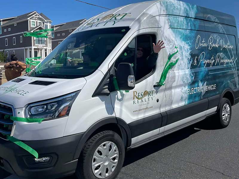 resort realty electric maintenance van